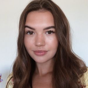 Meet your Posher, Ella